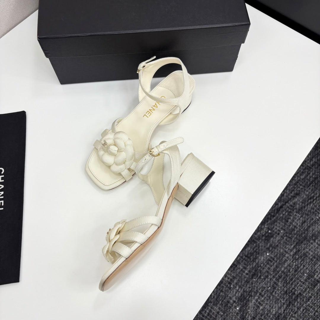 CC 25 Camellia Open Heel Sandals 50mm Ivory Sheepskin And Fabric 368812