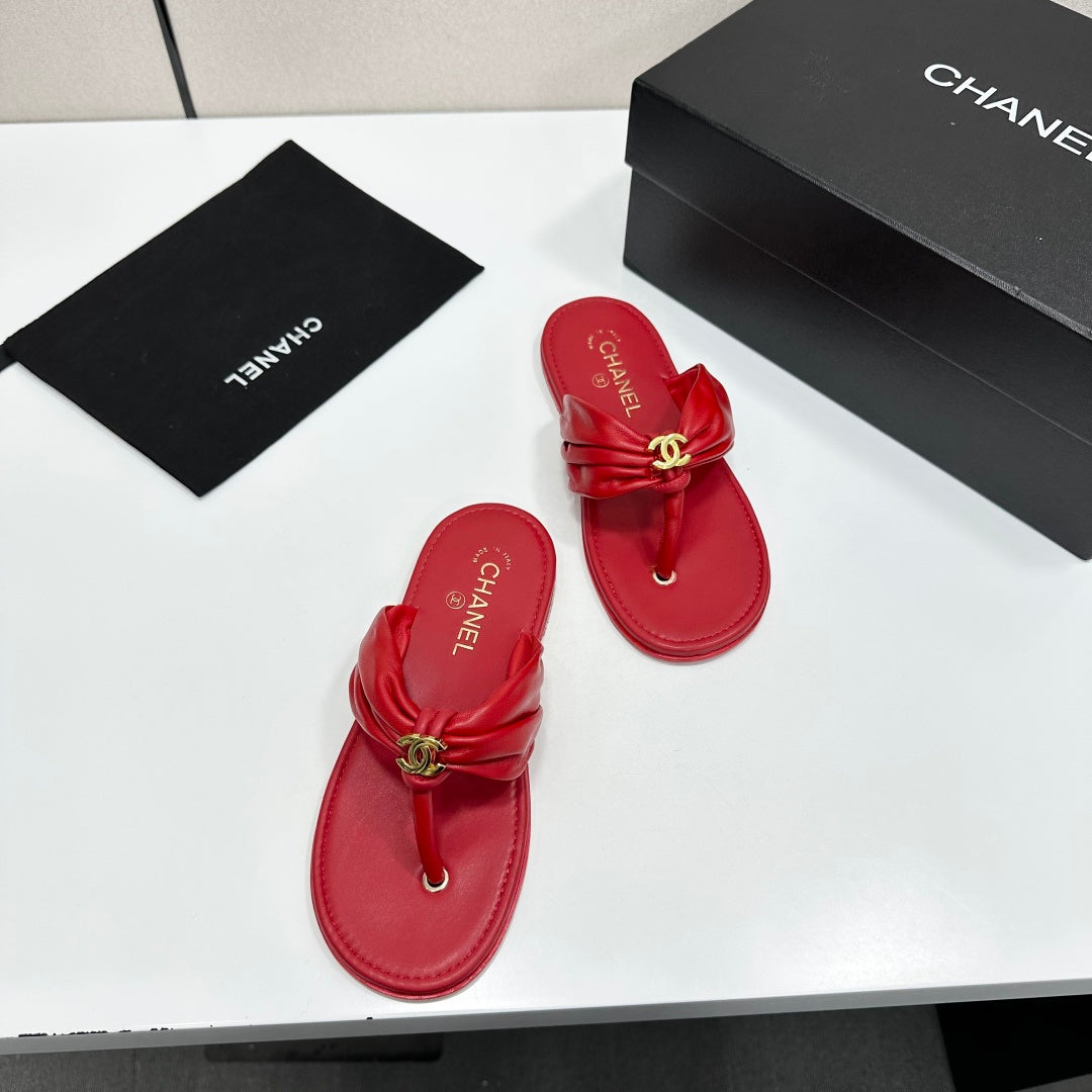 Chanel 26S Thong Sandals In Red Lambskin