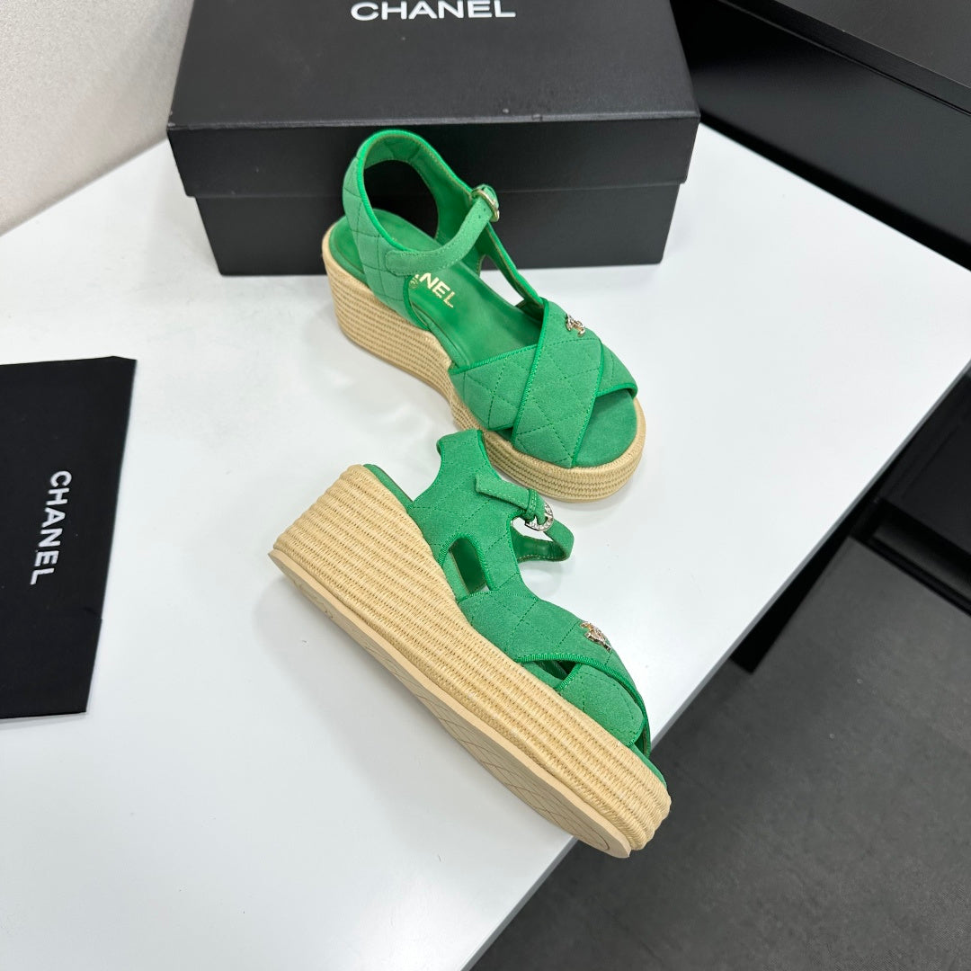 CC 26s Wedge Sandals Green Suede 925931