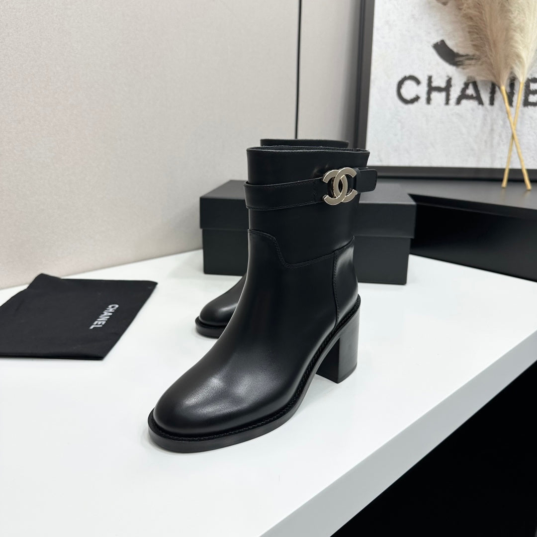CC FW 2026 Ankle Boot Black Cowhide 925672