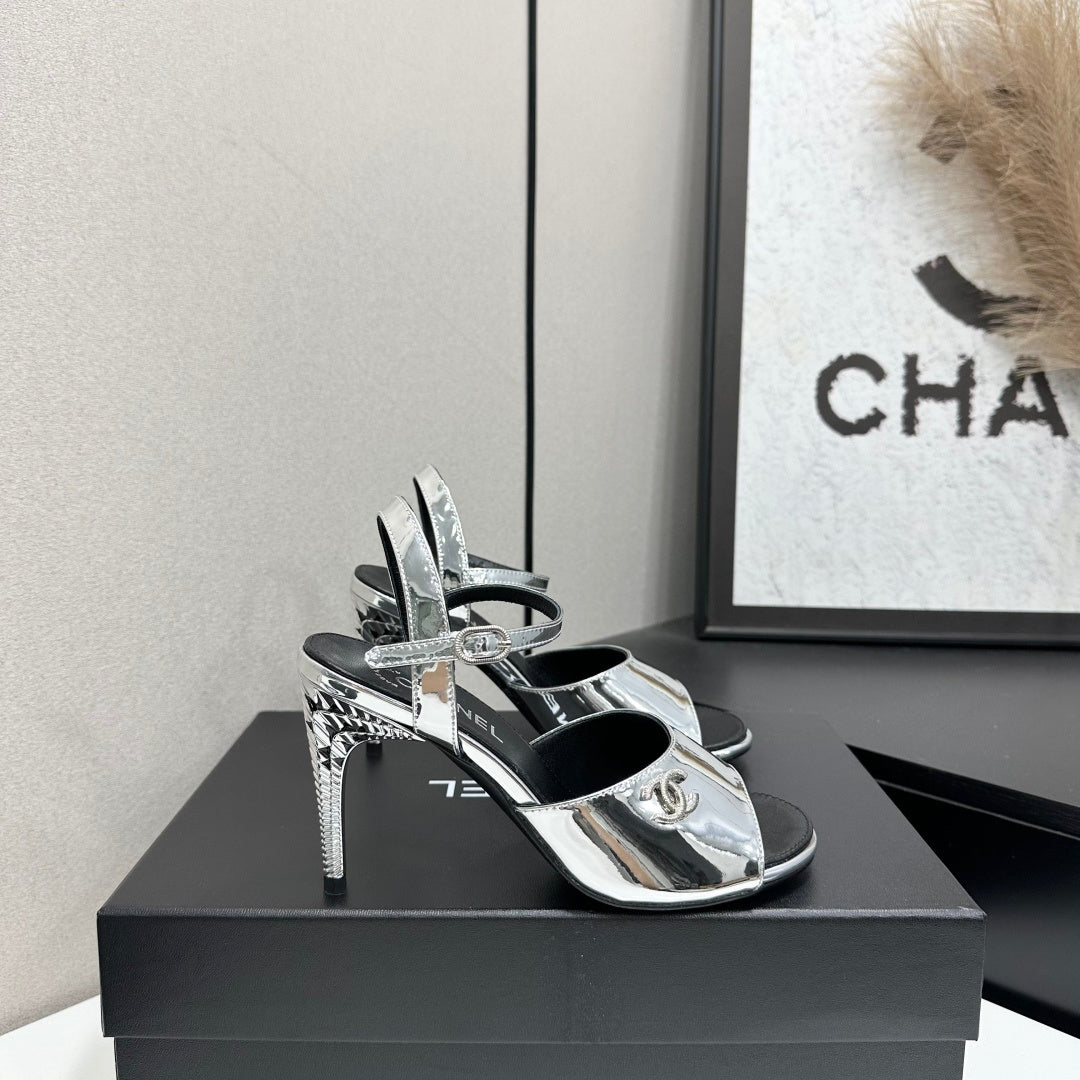 CC 26s Heeled Sandals Sliver Patent Leather 925715