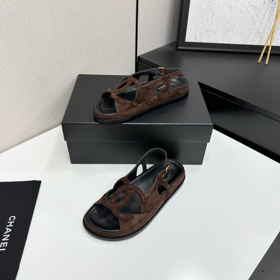 CC 26s Casual Sandals Coffee Suede 944627