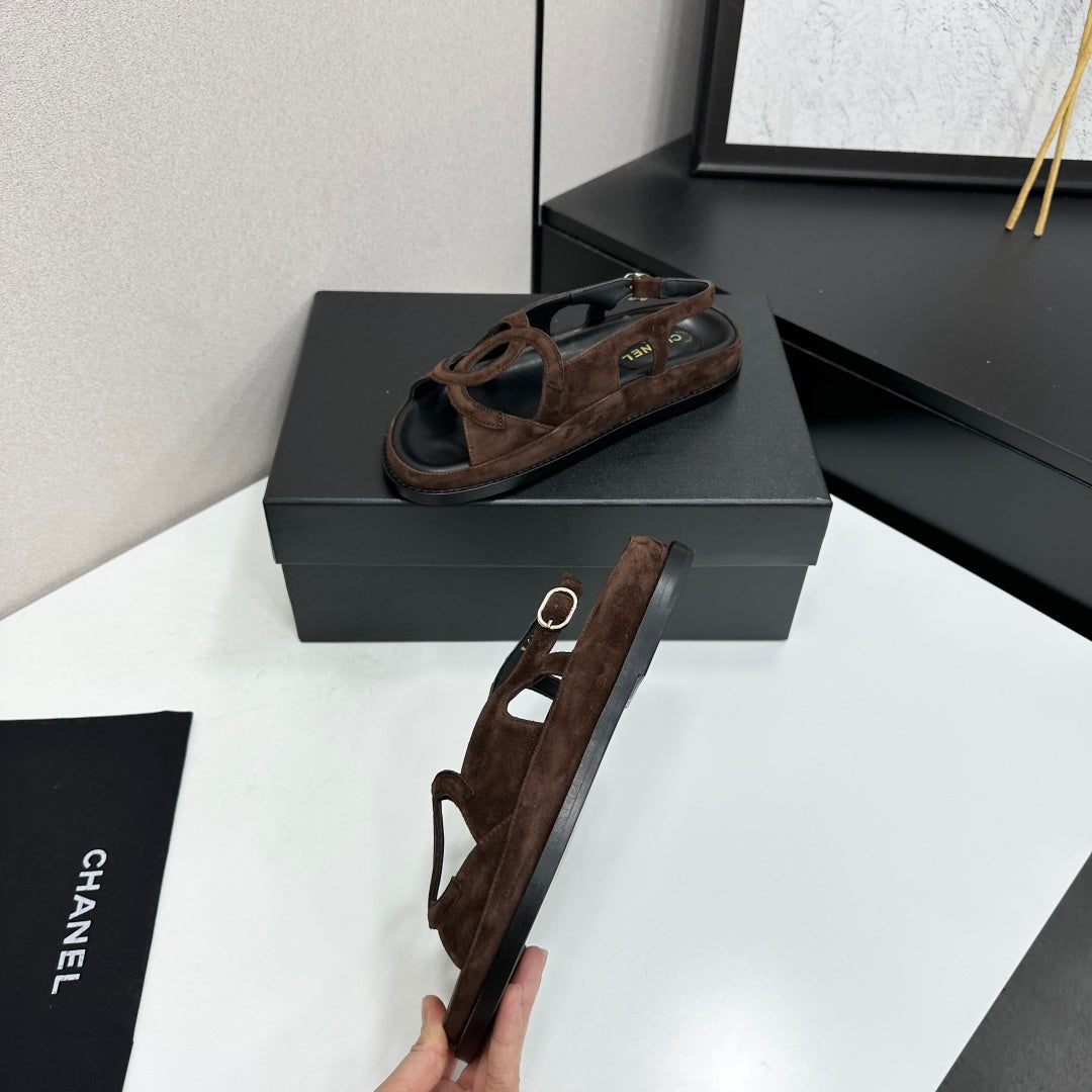 CC 26s Casual Sandals Coffee Suede 944627