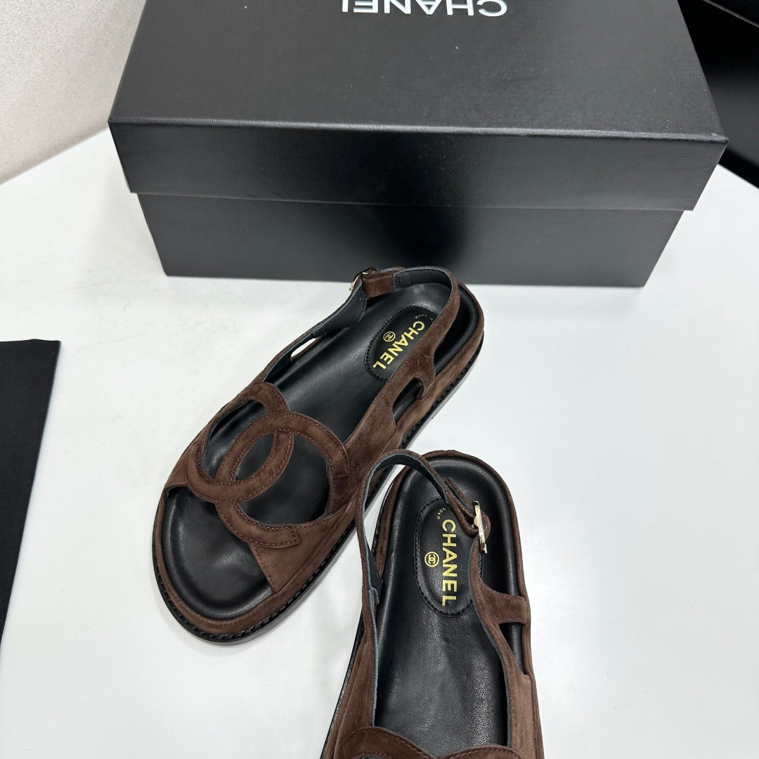 CC 26s Casual Sandals Coffee Suede 944627