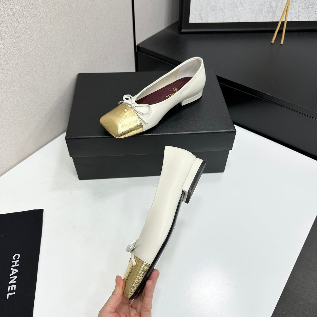 CC 26s Two-tone Ballet Flats Gold Cream Sheepskin 986127