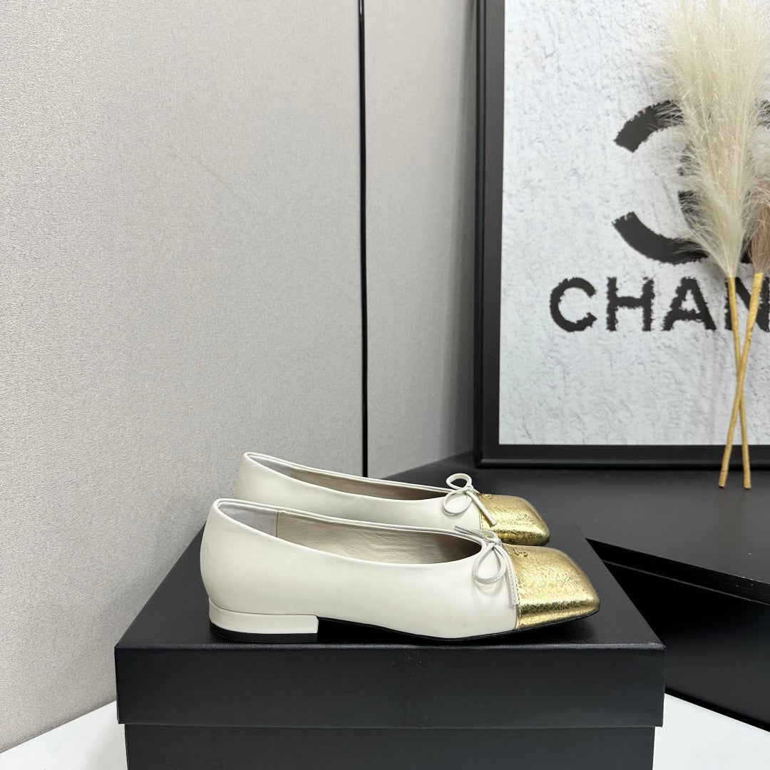CC 26s Two-tone Ballet Flats Gold Cream Sheepskin 986127