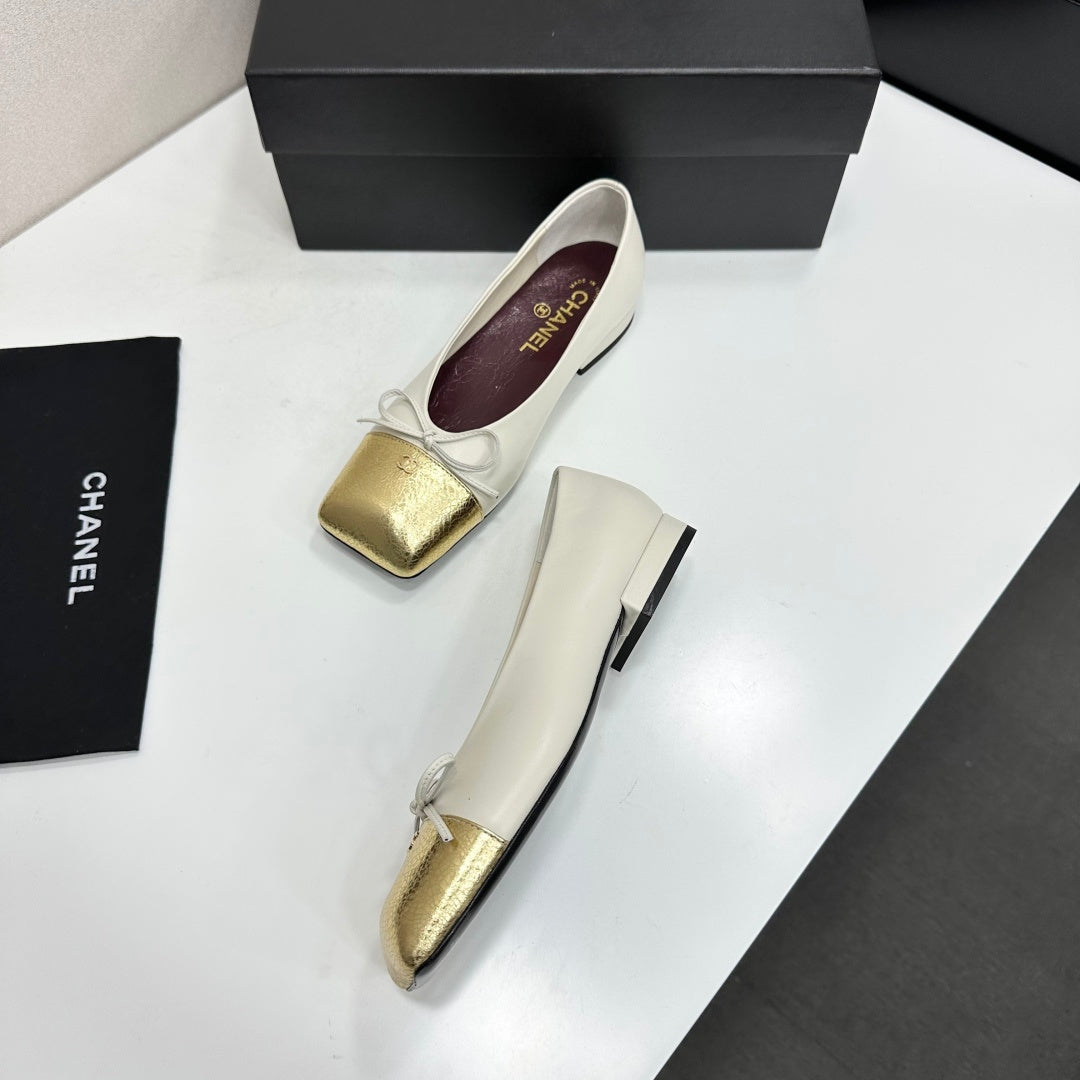 CC 26s Two-tone Ballet Flats Gold Cream Sheepskin 986127