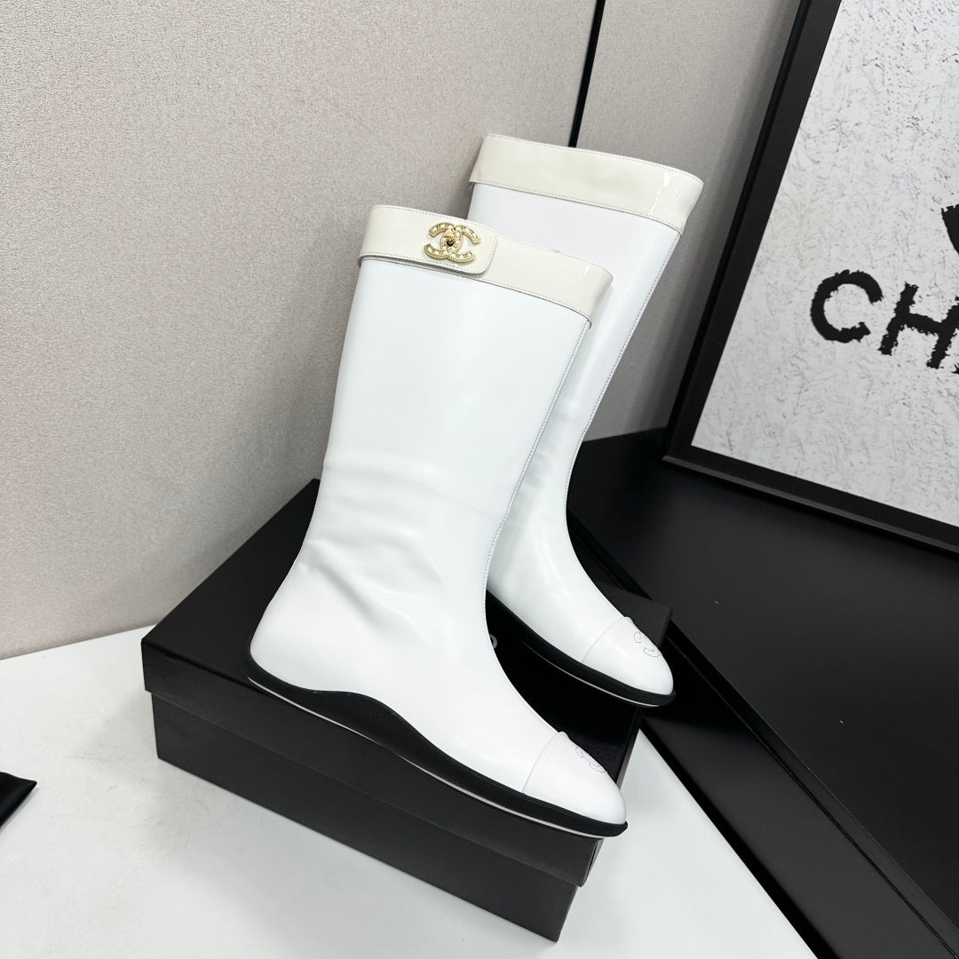 CC 26s Tall Boot Flat White Leather 145993