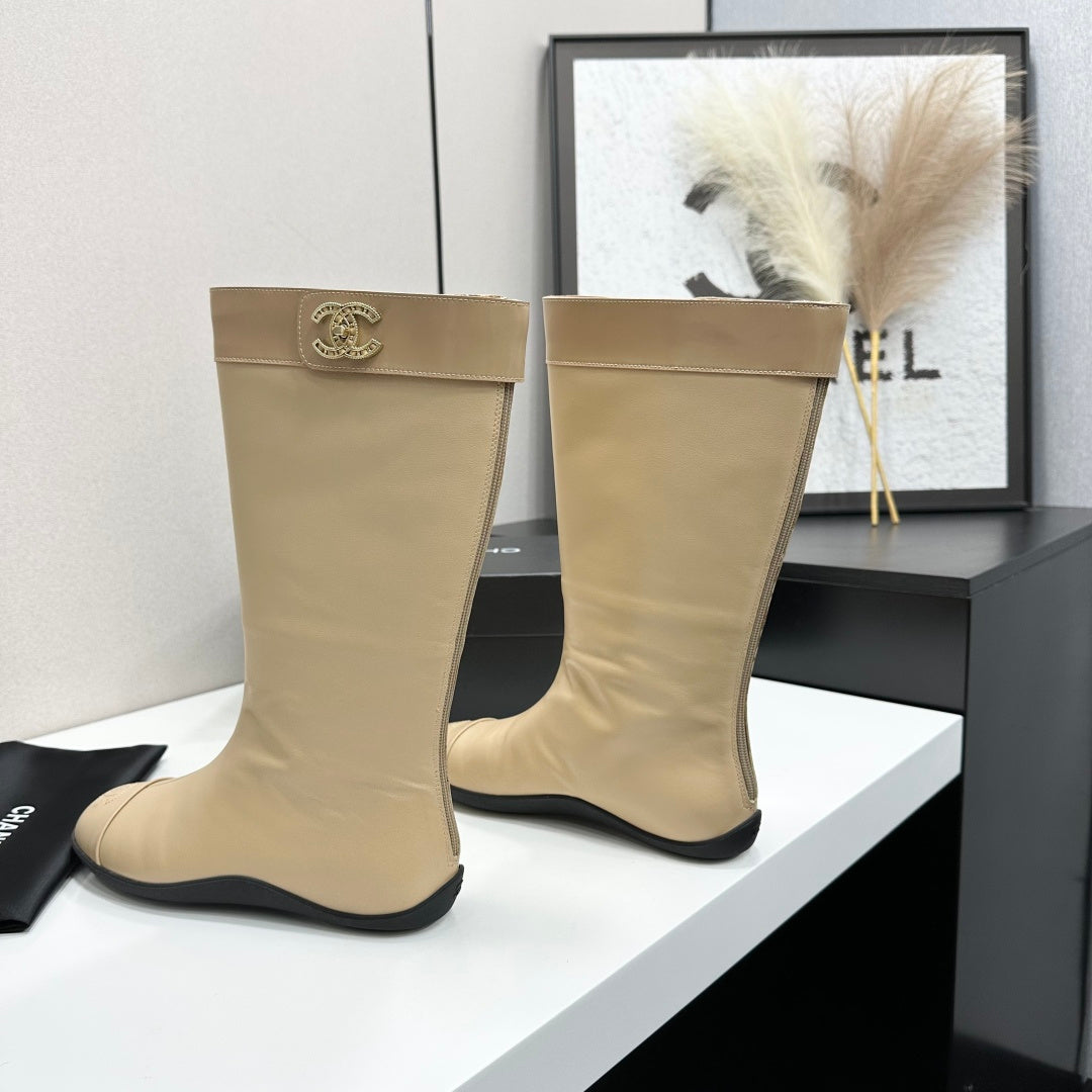 CC 26s Tall Boot Flat Beige Leather 145994