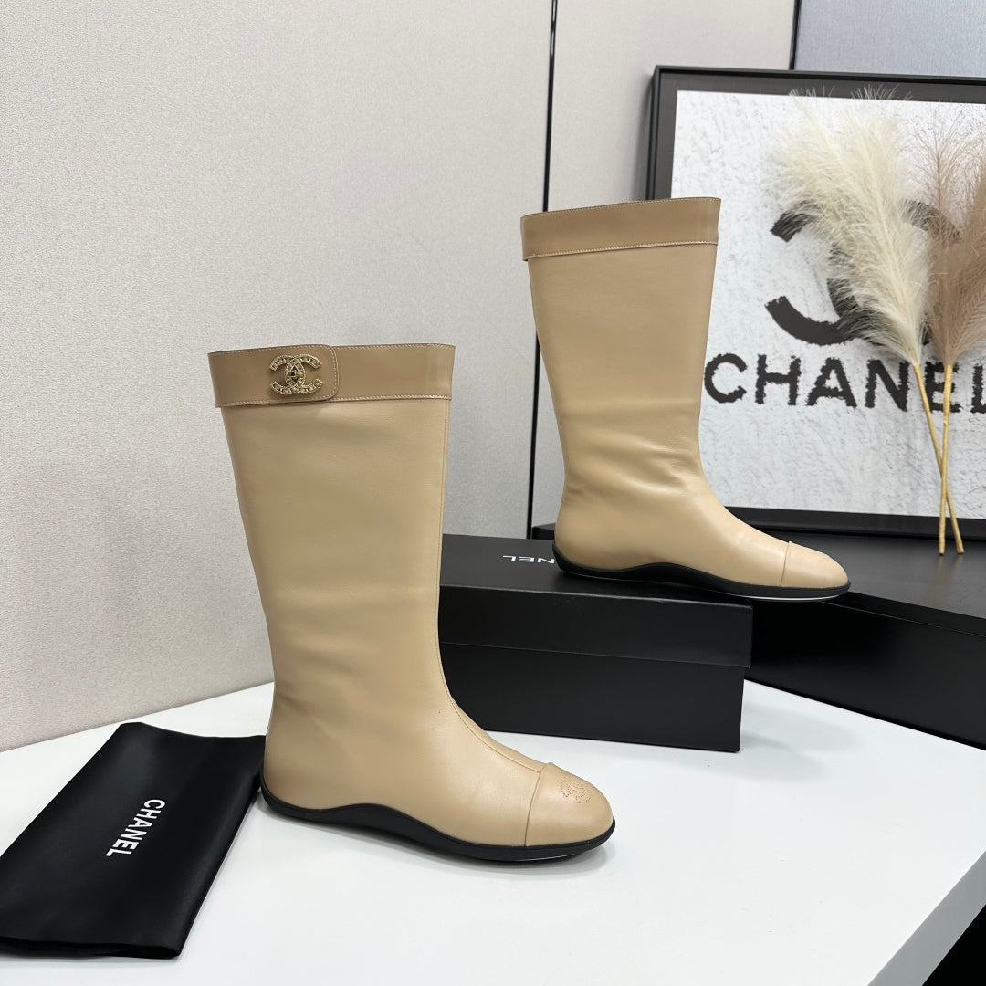 CC 26s Tall Boot Flat Beige Leather 145994