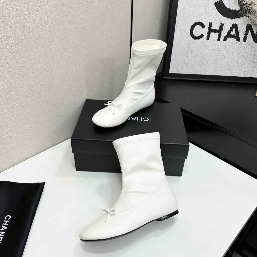 CC 26s Ballet Boot Flat White Leather 145995