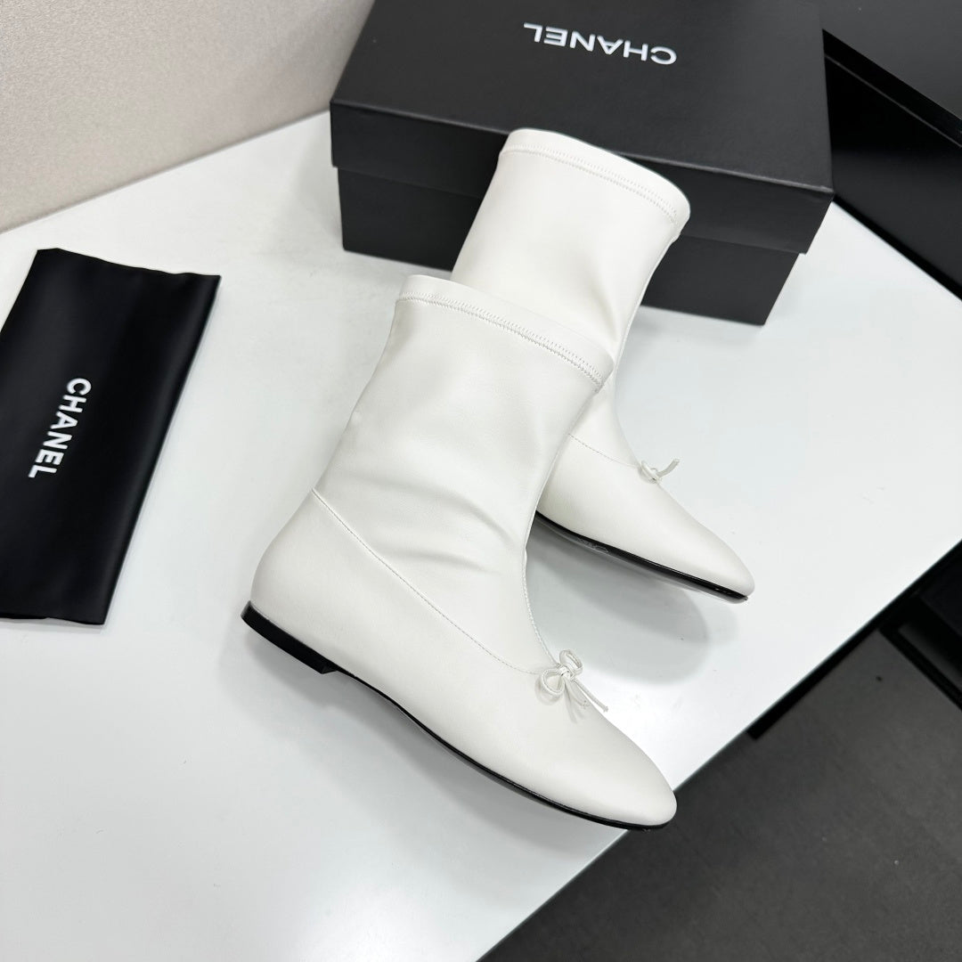 CC 26s Ballet Boot Flat White Leather 145995