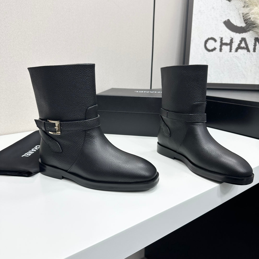 CC 26S Buckle Botines 3cm Black Grained Leather 109272