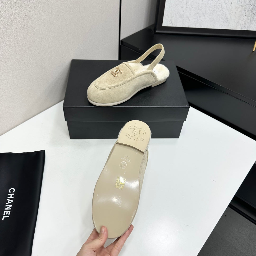 CC 26S Slingback Mules Light Beige Shearling Suede 147329
