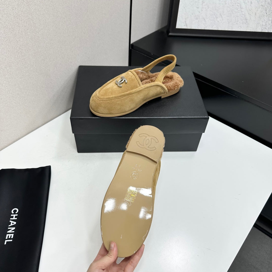 CC 26S Slingback Mules Beige Shearling Suede 147325