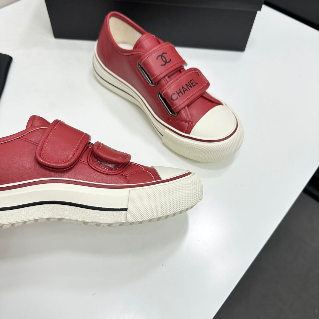CC 26s Velcro Low Top Sneakers Red White Leather 145657