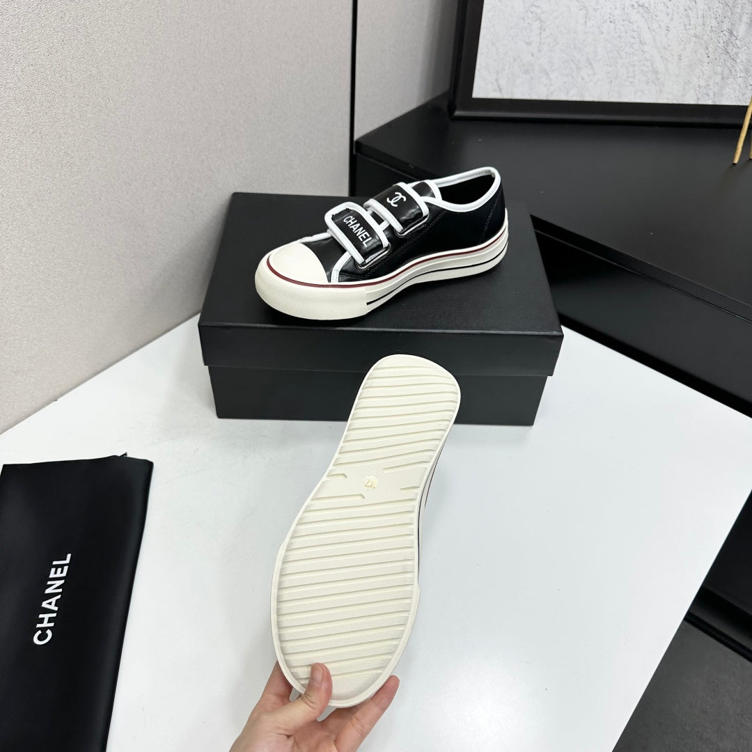 CC 26s Velcro Low Top Sneakers Black White Leather 145655