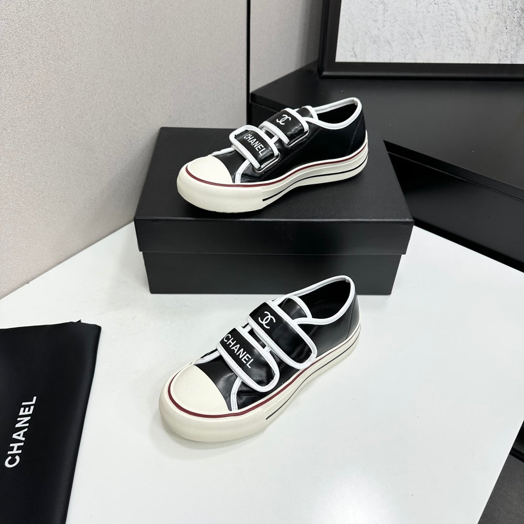 CC 26s Velcro Low Top Sneakers Black White Leather 145655