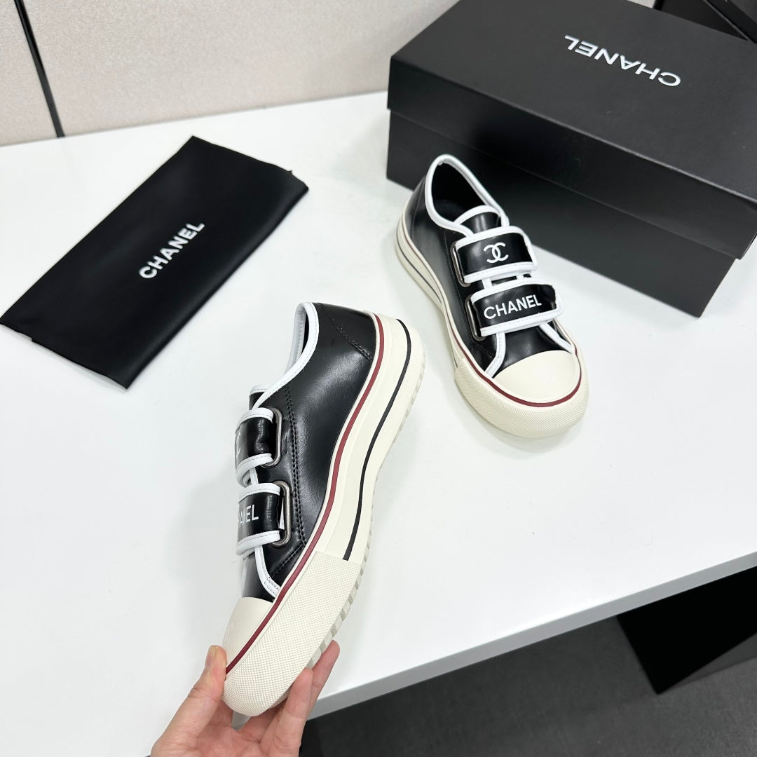 CC 26s Velcro Low Top Sneakers Black White Leather 145655