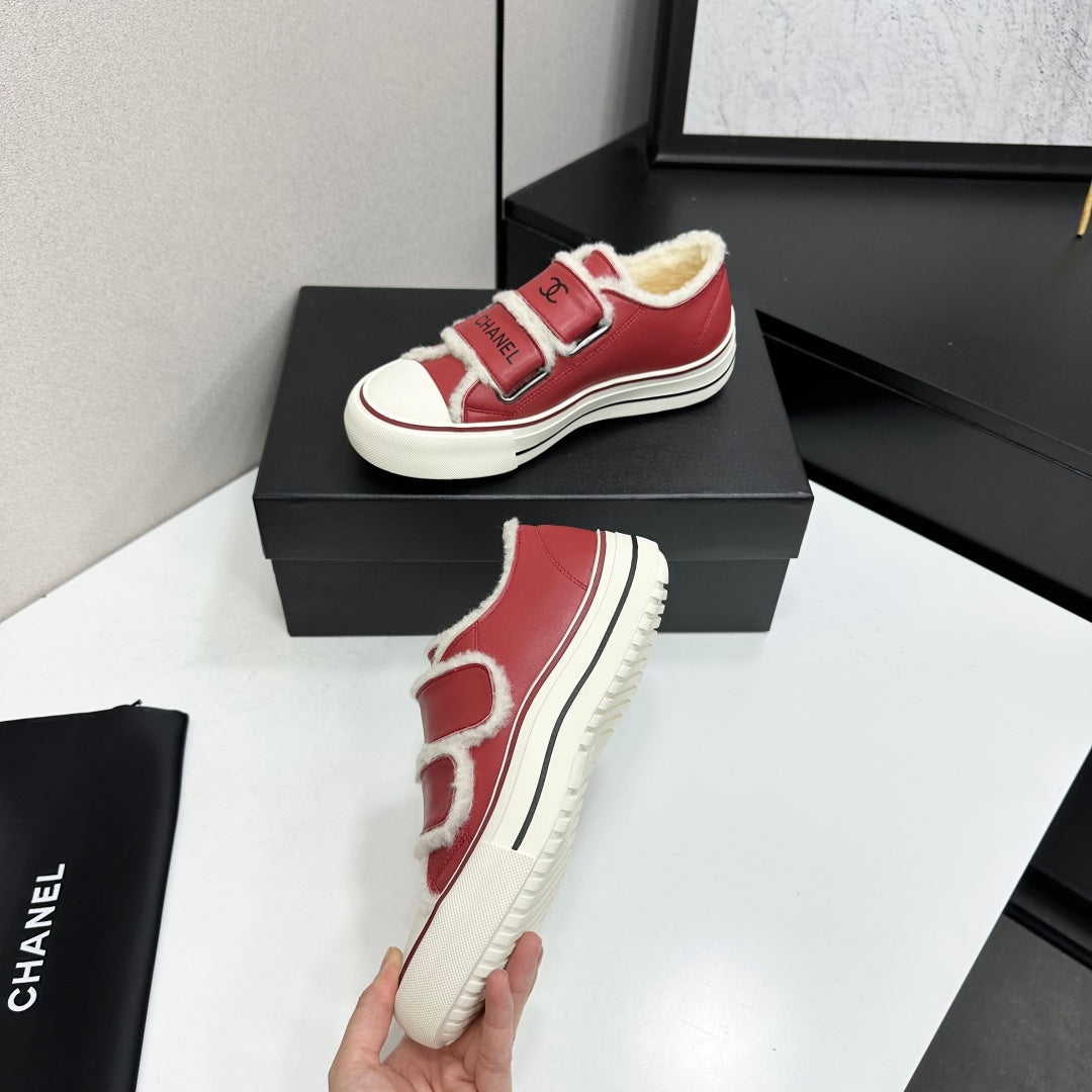 CC 26s Shearling Velcro Low Top Sneakers Red White Leather 145654