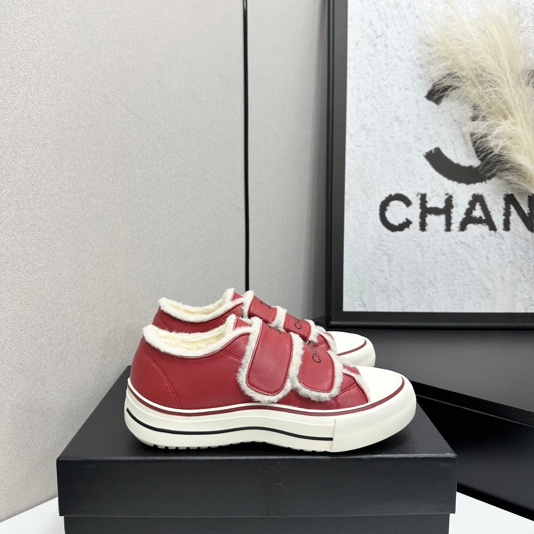 CC 26s Shearling Velcro Low Top Sneakers Red White Leather 145654