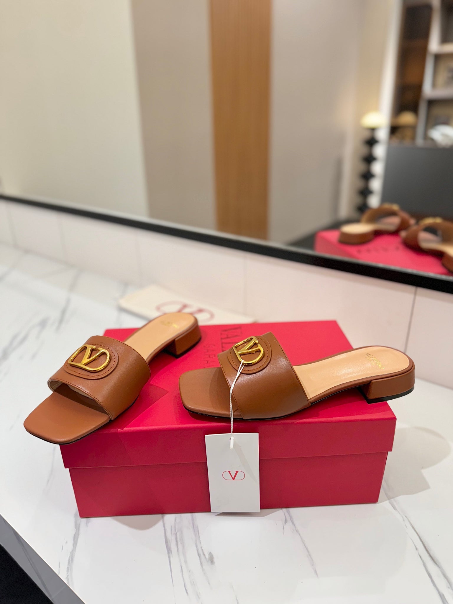 Valentino 26s Sandals Brown Smooth Calfskin With Gold Hardware