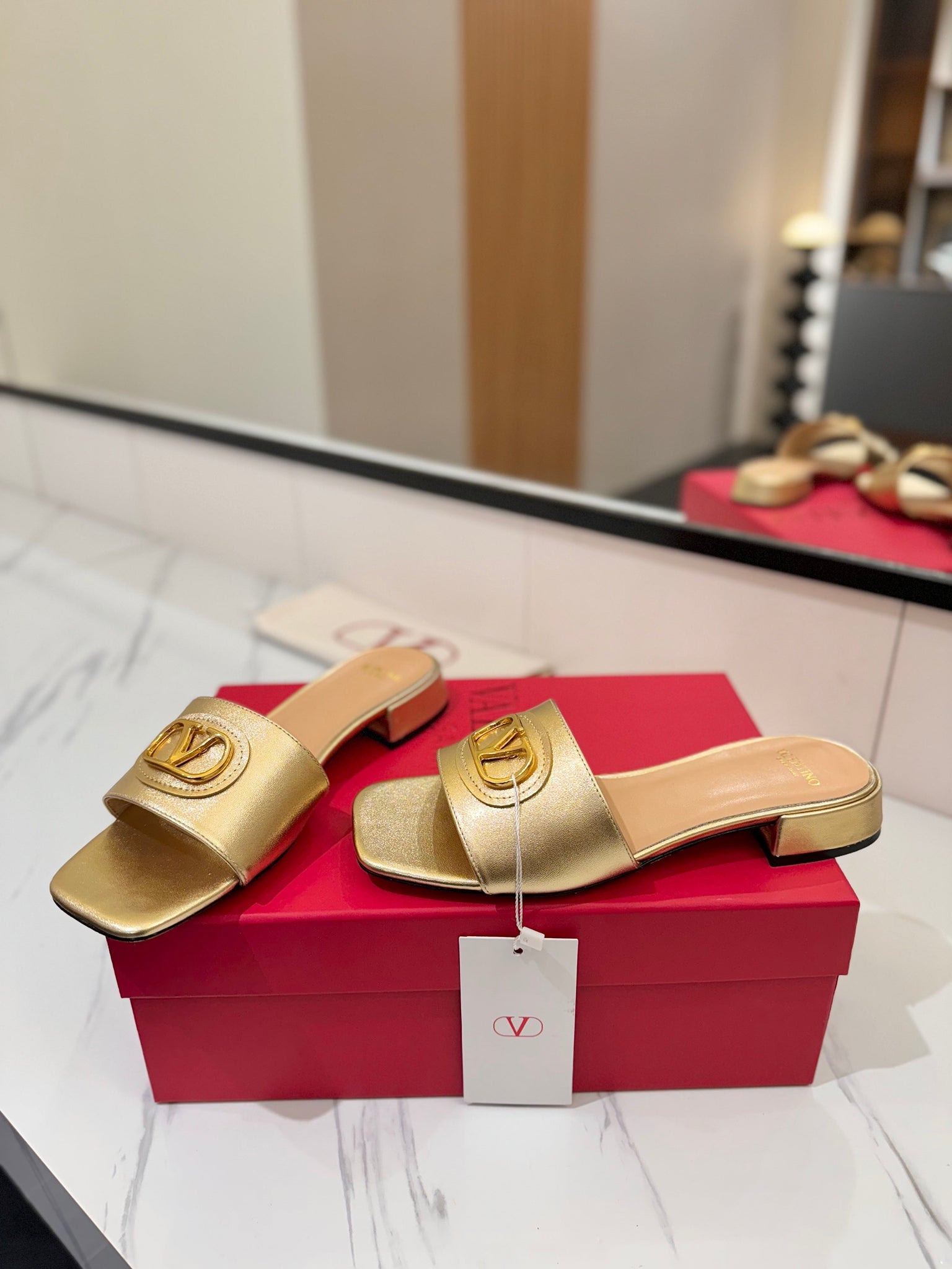 Valentino 26s Sandals Gold Smooth Calfskin With Gold Hardware