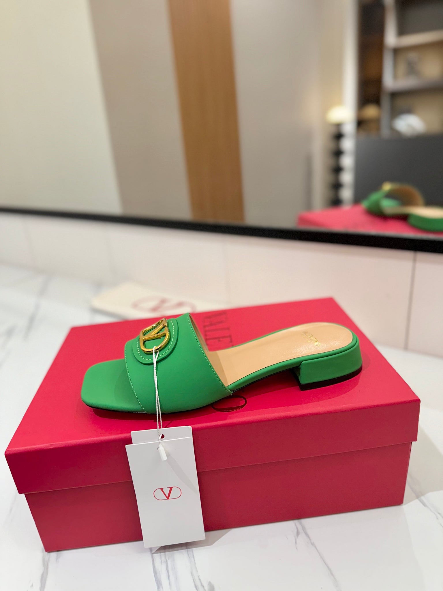 Valentino 26s Sandals Green Smooth Calfskin With Gold Hardware