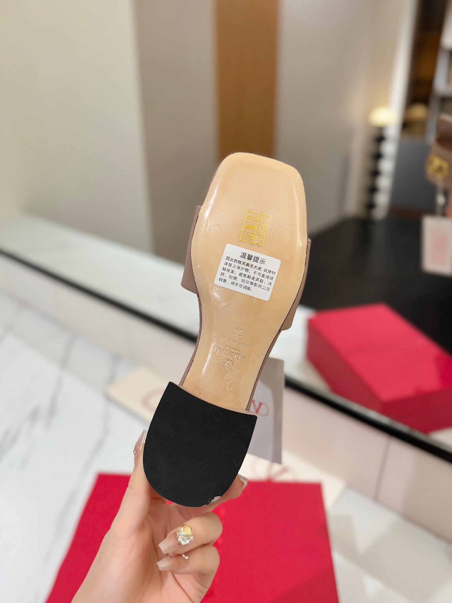 Valentino 26s Sandals Beige Smooth Calfskin With Gold Hardware