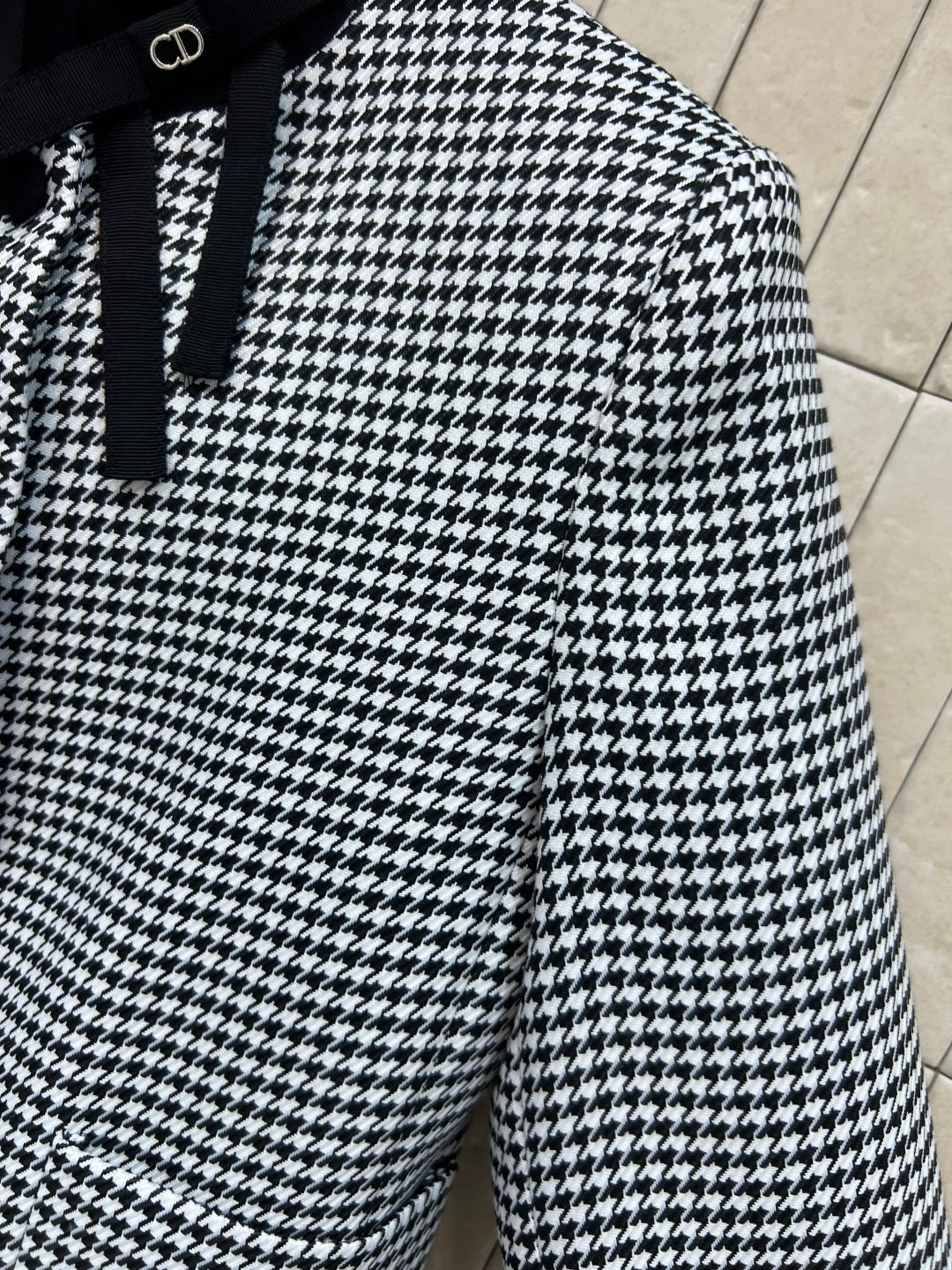 CD 26s Cropped Jacket Black White Polyester Fiber