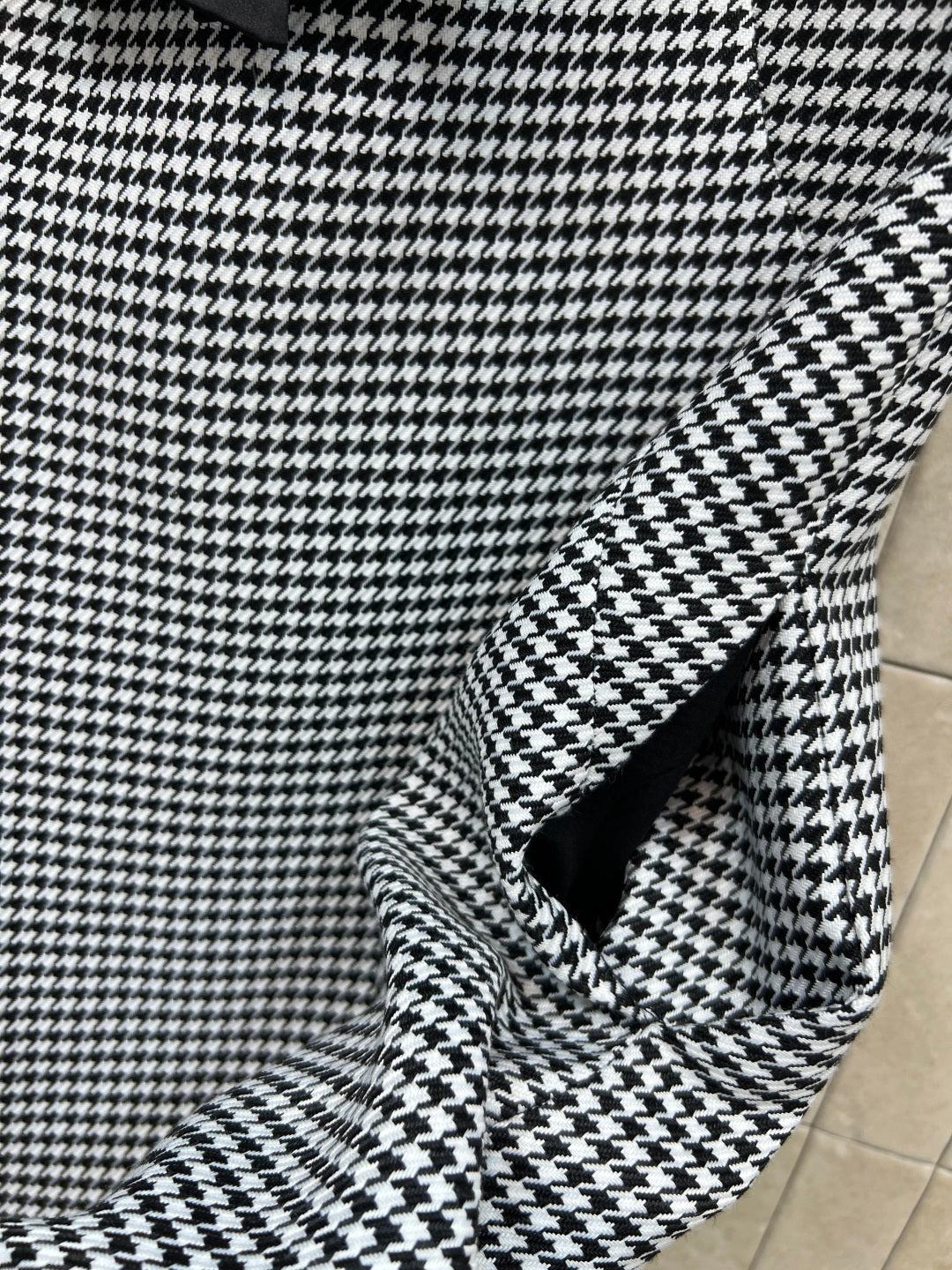 CD 26s Straight-Cut Short Dress Black White Polyester Fiber