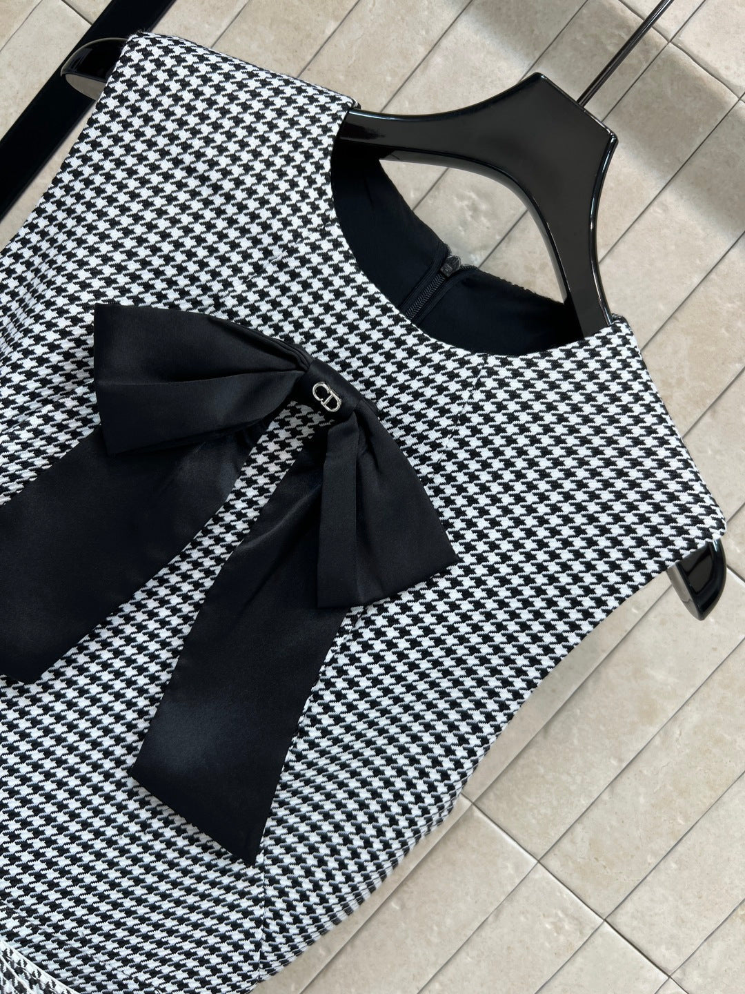 CD 26s Mid-Length Belted Dress Black White Polyester Fiber