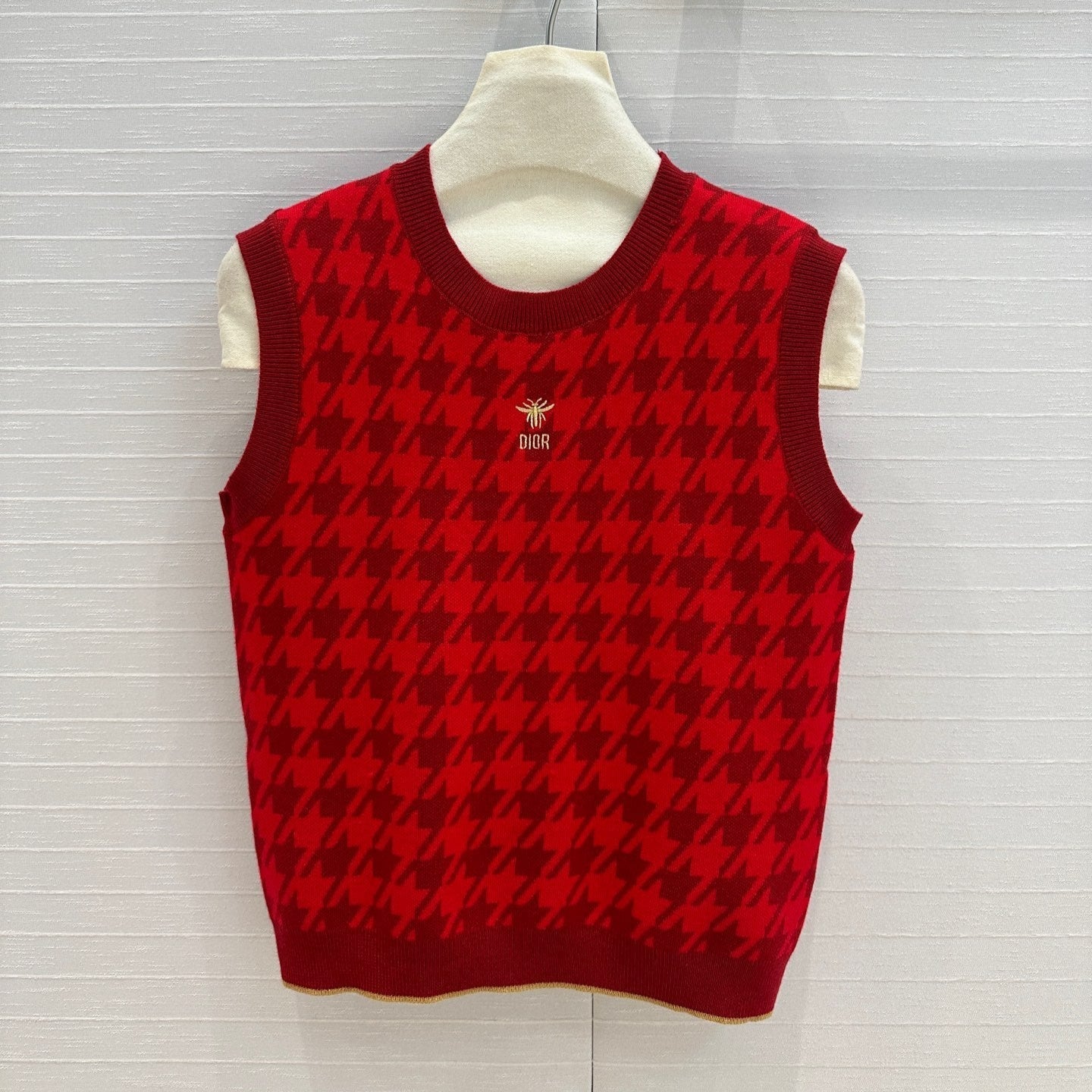 CD 25 Knitted Vest Top Red Wool Cashmere
