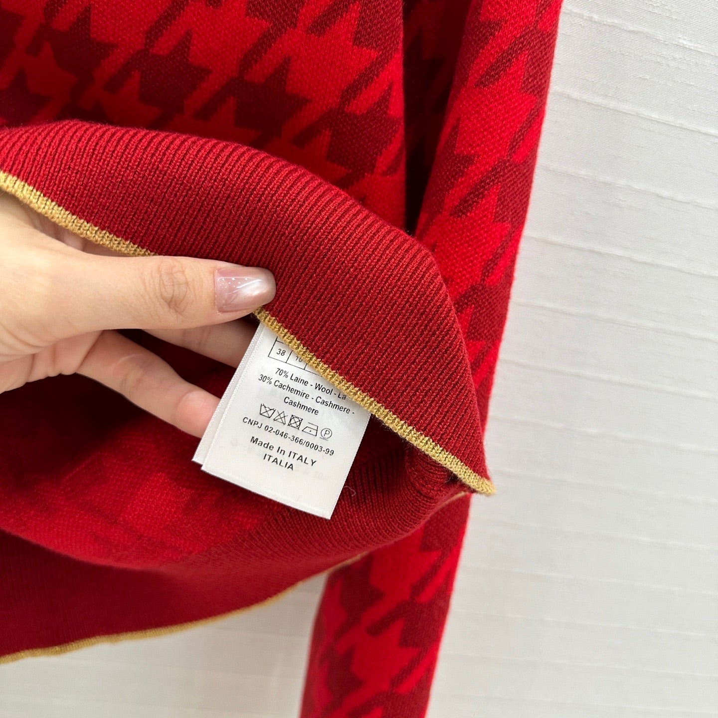 CD 25 Knitted Cardigan Red Wool Cashmere