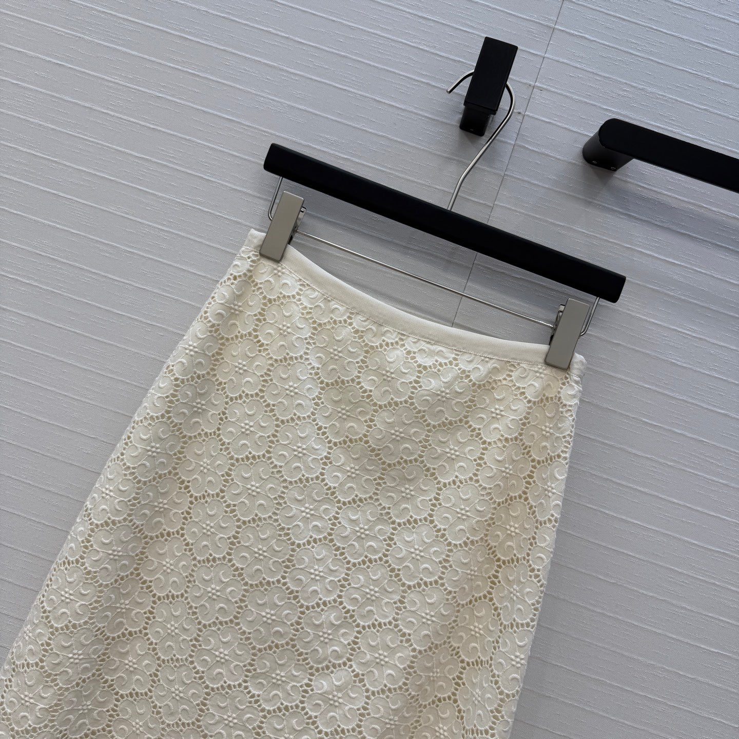 Valentino 26s Skirt Intricate Lace White Cotton 402900