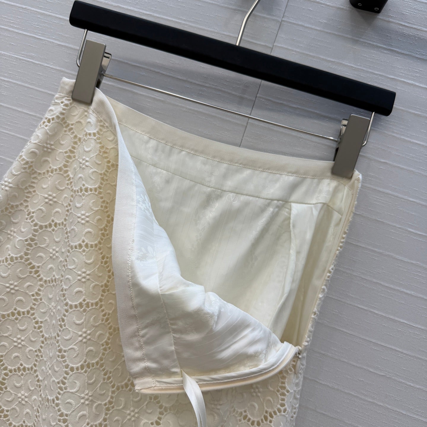 Valentino 26s Skirt Intricate Lace White Cotton 402900