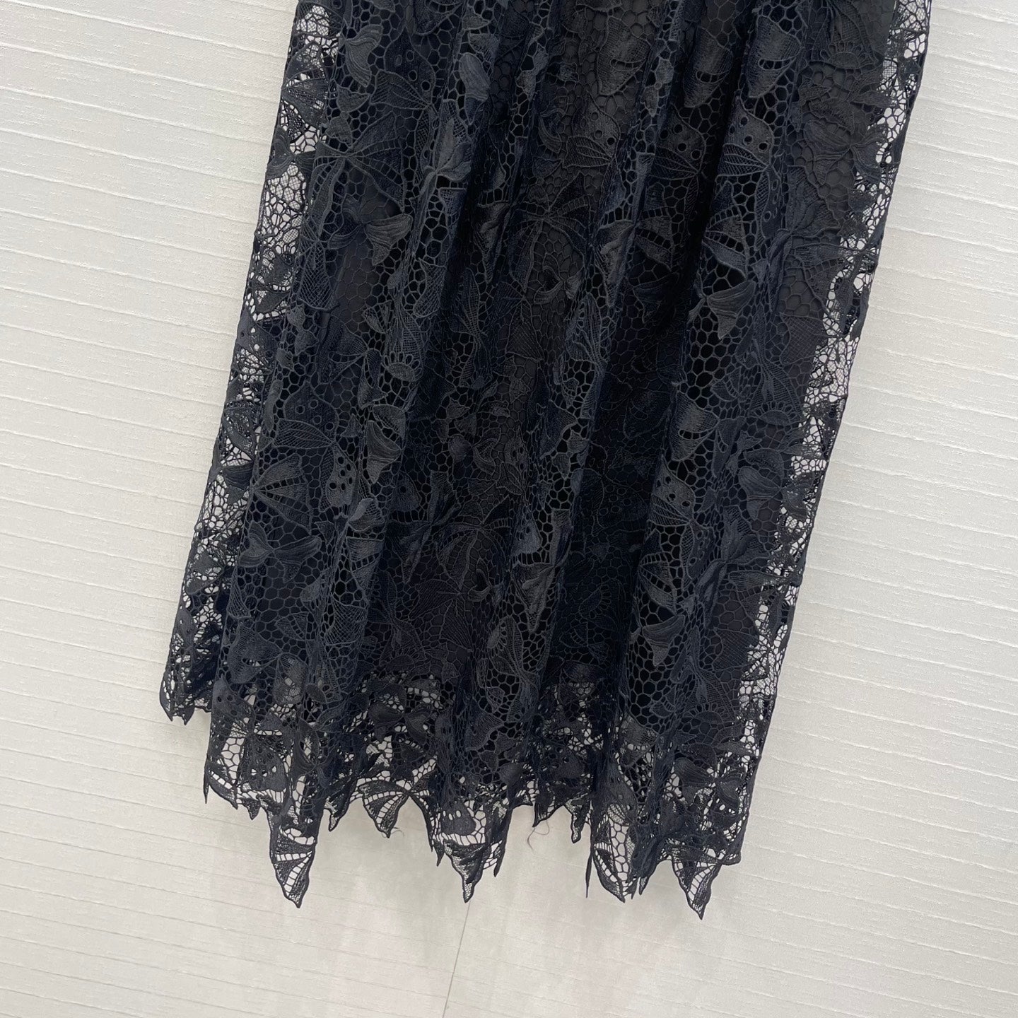 CD Floral Embroidery Midi Skirt Black Cotton 405424