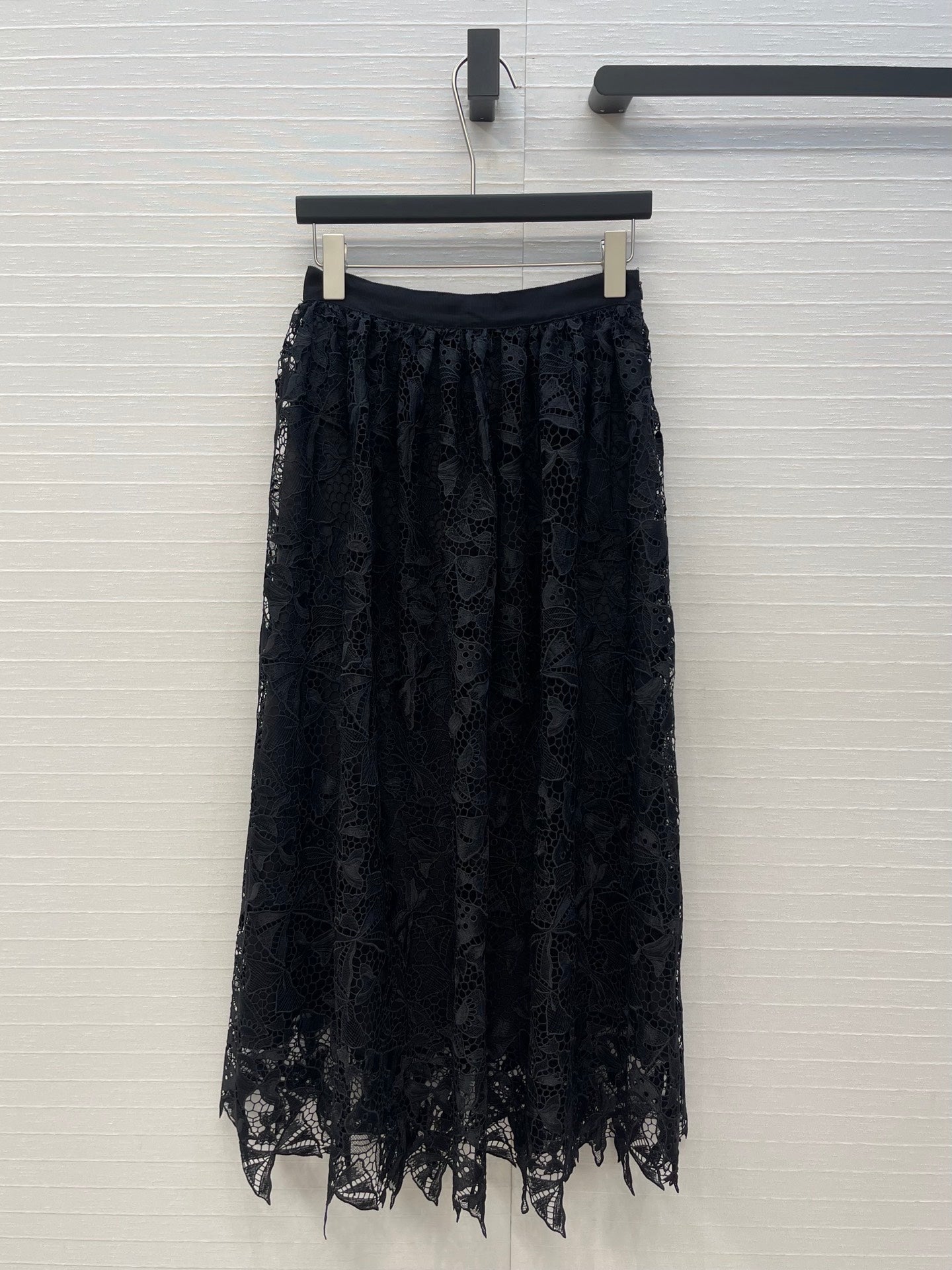 CD Floral Embroidery Midi Skirt Black Cotton 405424