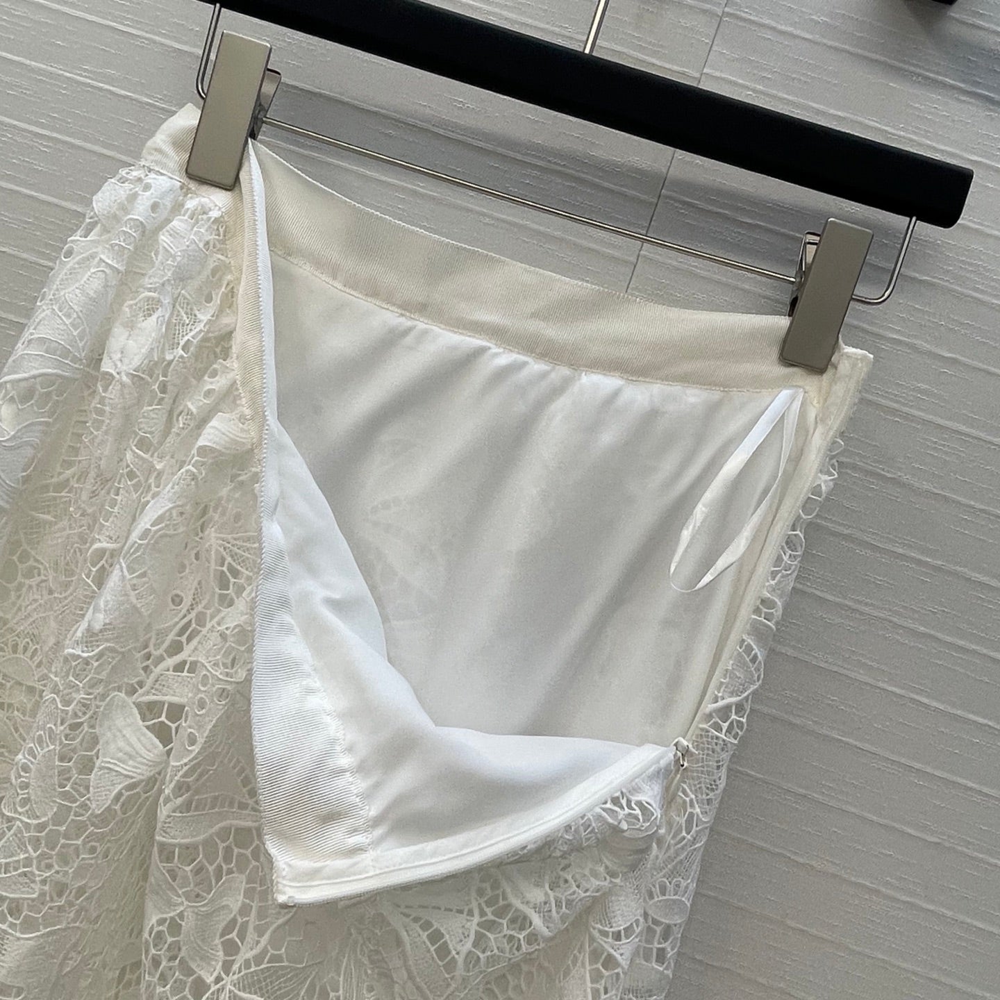 CD Floral Embroidery Midi Skirt White Cotton 405427