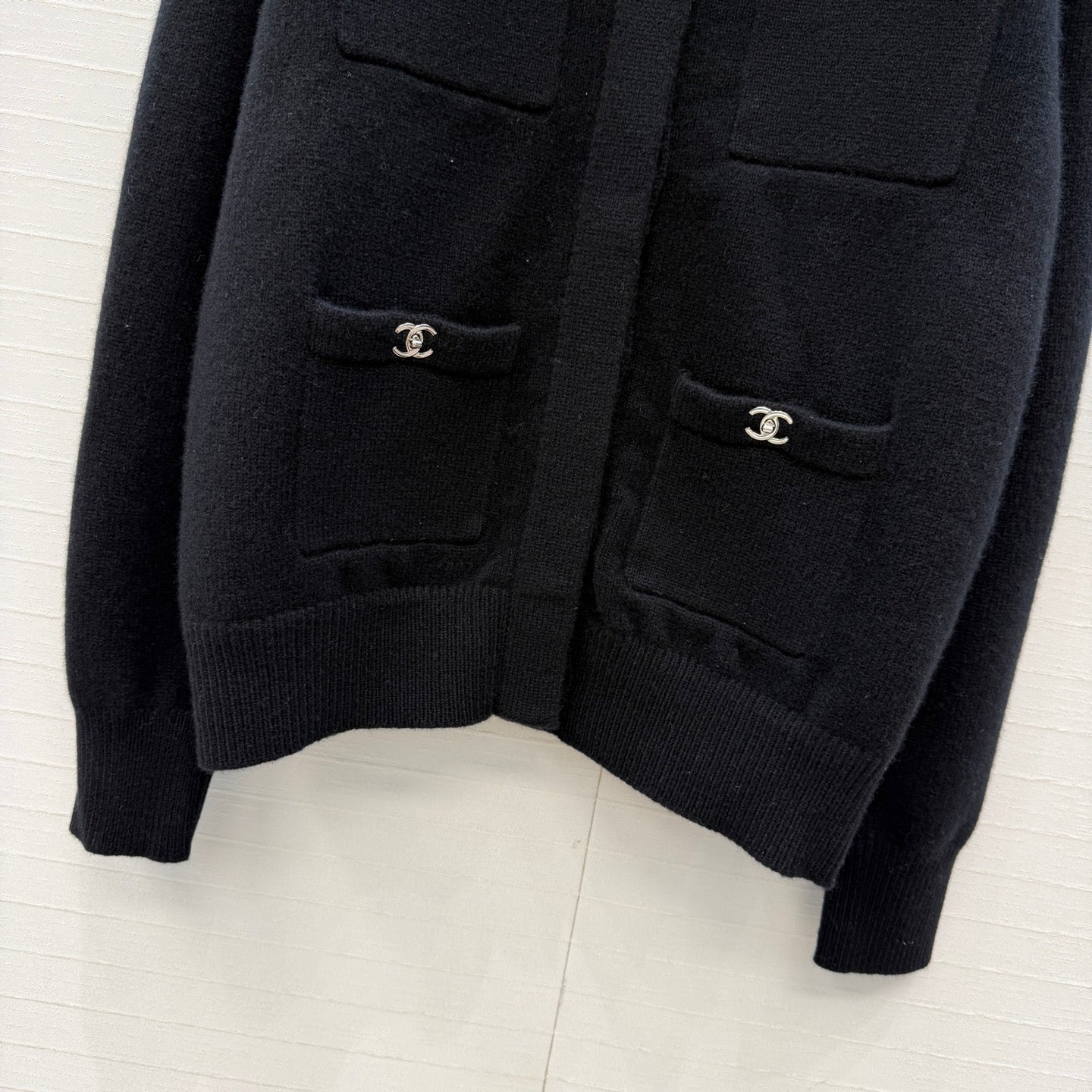 CC FW 26s Cardigan Black Cashmere Wool 414705