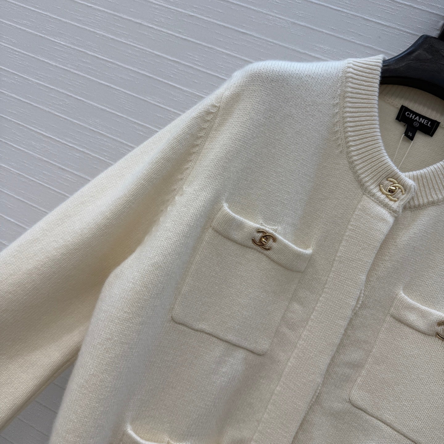 CC FW 26s Cardigan White Cashmere Wool 414708