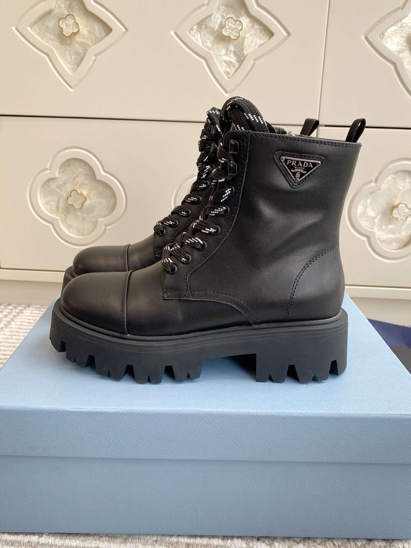 Prada 26s Combat Boots Coffee Leather 957397