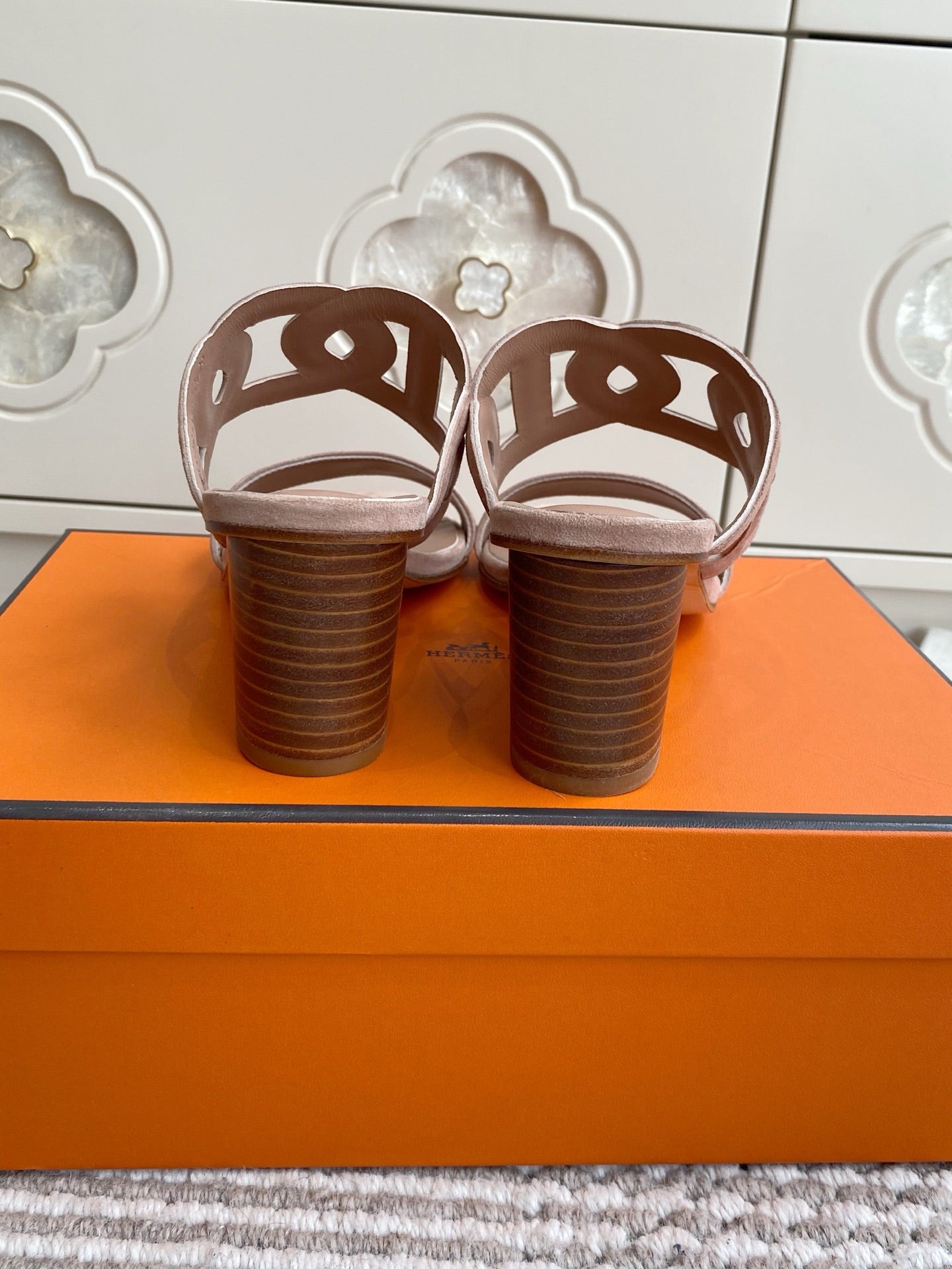 HM Lipari Sandal 7cm Light Khahi Suede 776539
