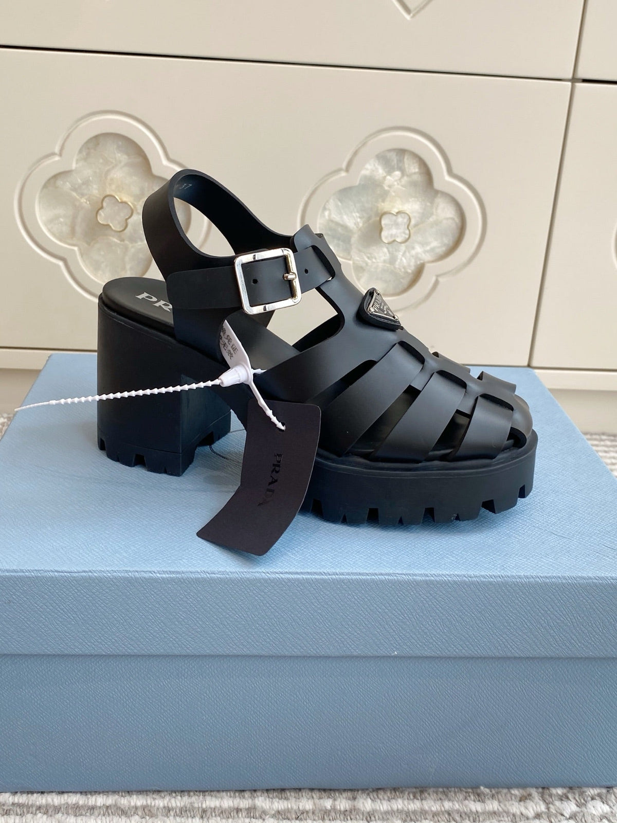 Prada 26s Fisherman Platform Sandals 8.5cm Black Leather 122234