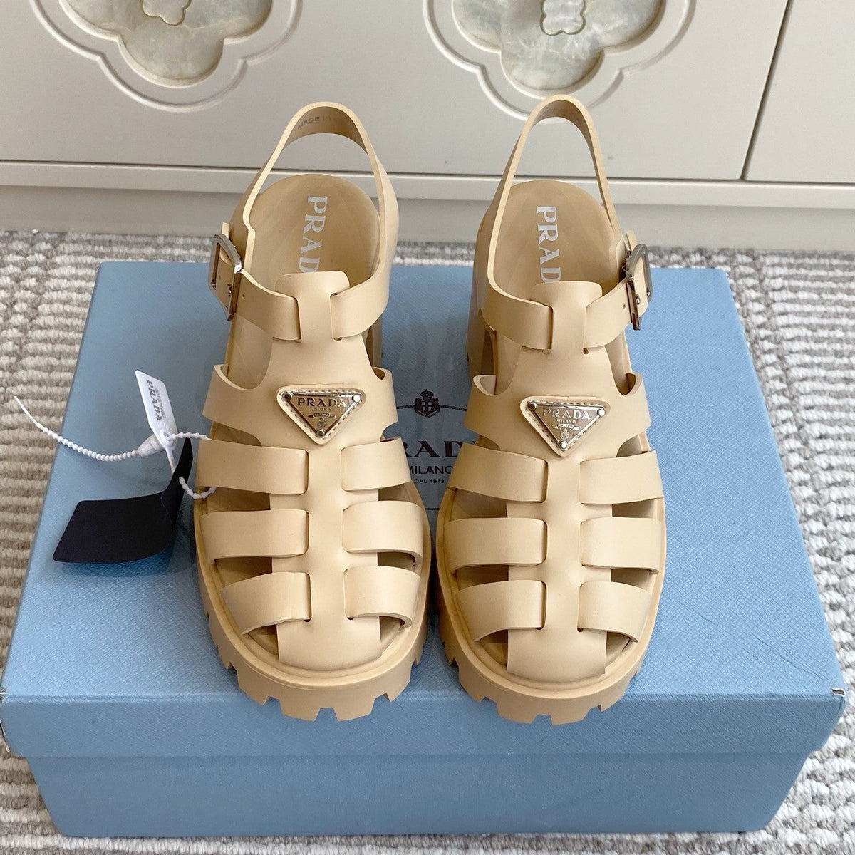 Prada 26s Fisherman Platform Sandals 8.5cm Beige Leather 122235