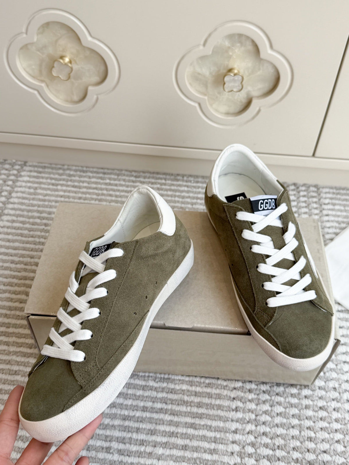 GGDB Sneakers Olive Green Suede White Star 122365