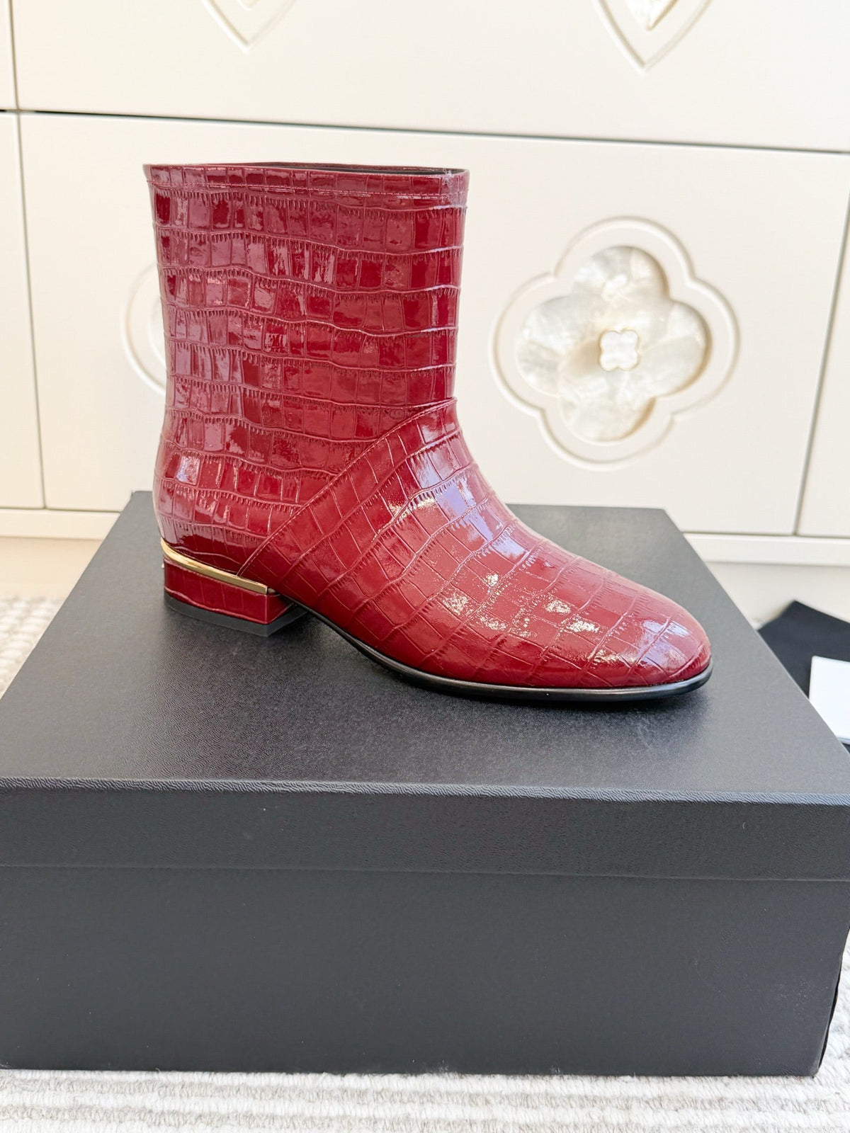 CC 26s Croc Embossed Ankle Boots Burgundy Patent 122040