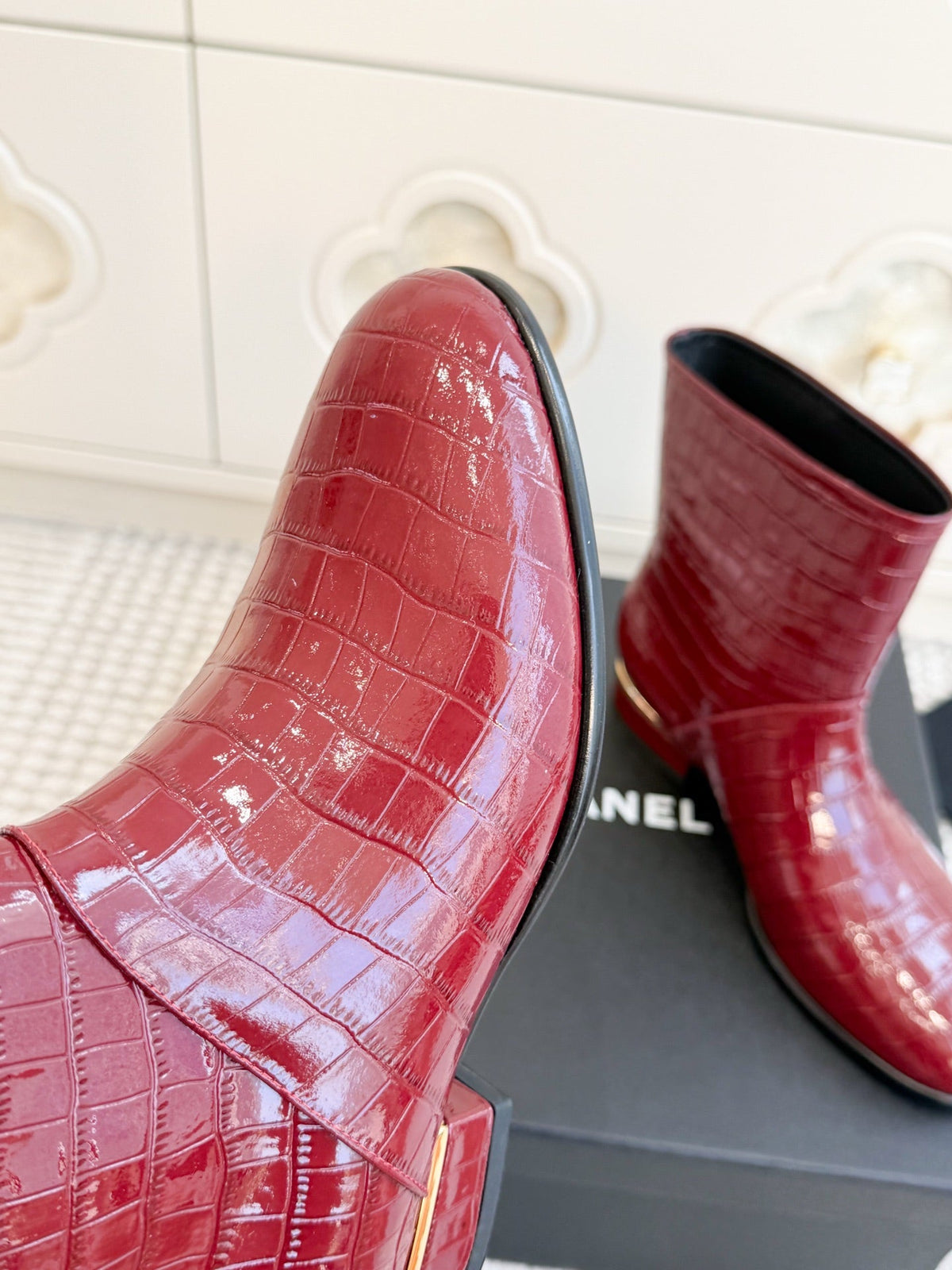 CC 26s Croc Embossed Ankle Boots Burgundy Patent 122040