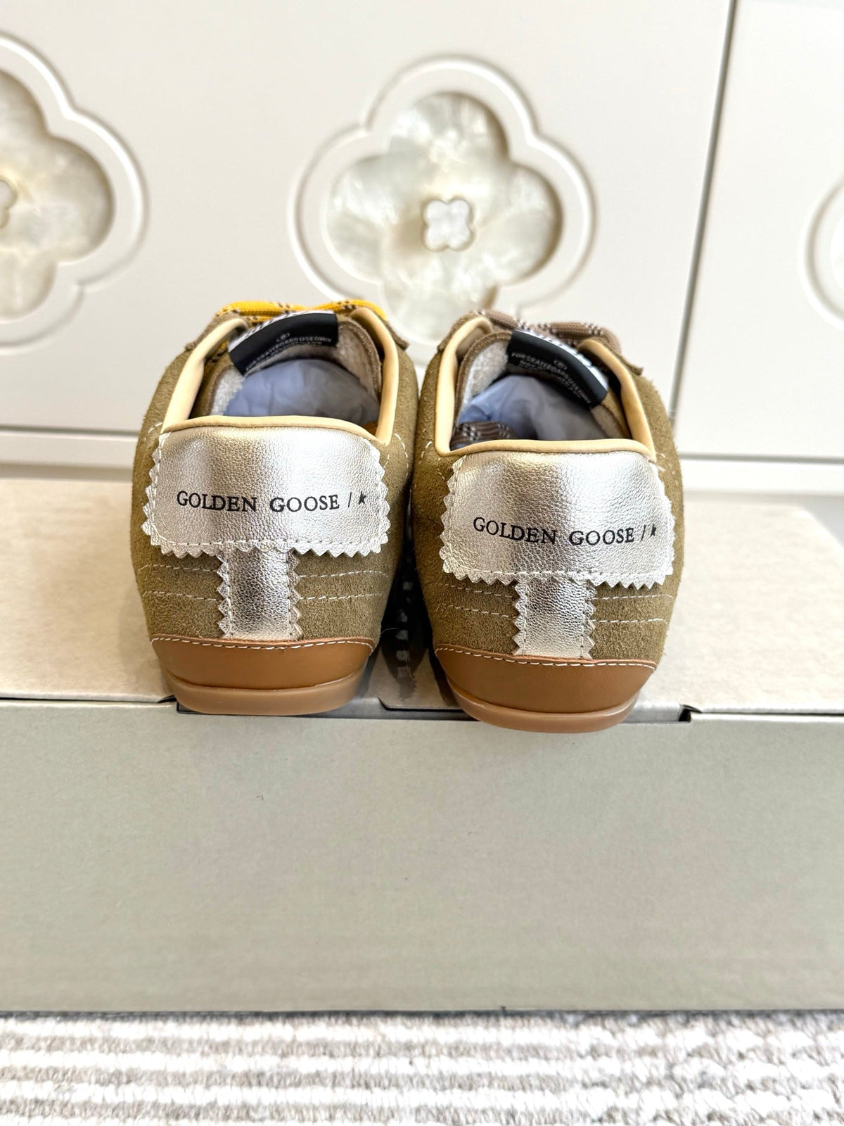 GGDB Sneakers Khaki Suede White Star 122367