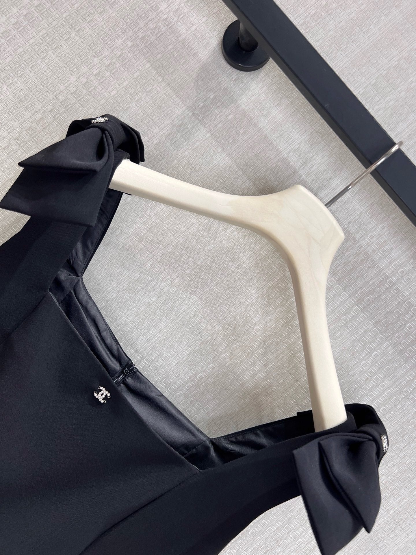 CC 26s Dress Features Distinctive Bow Black 397677